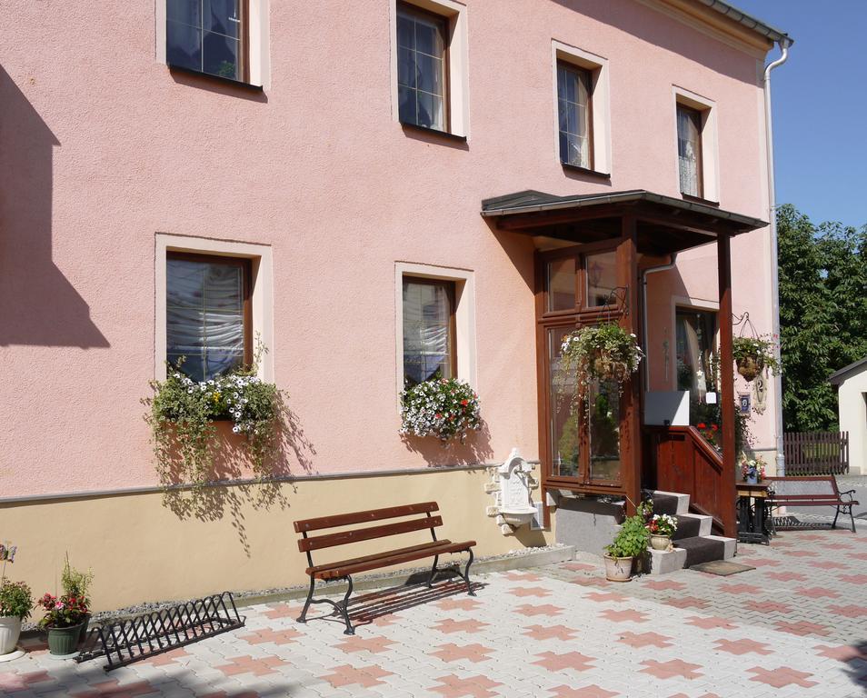 Familien-Ferienwohnung Haustein Konigswalde Exterior photo